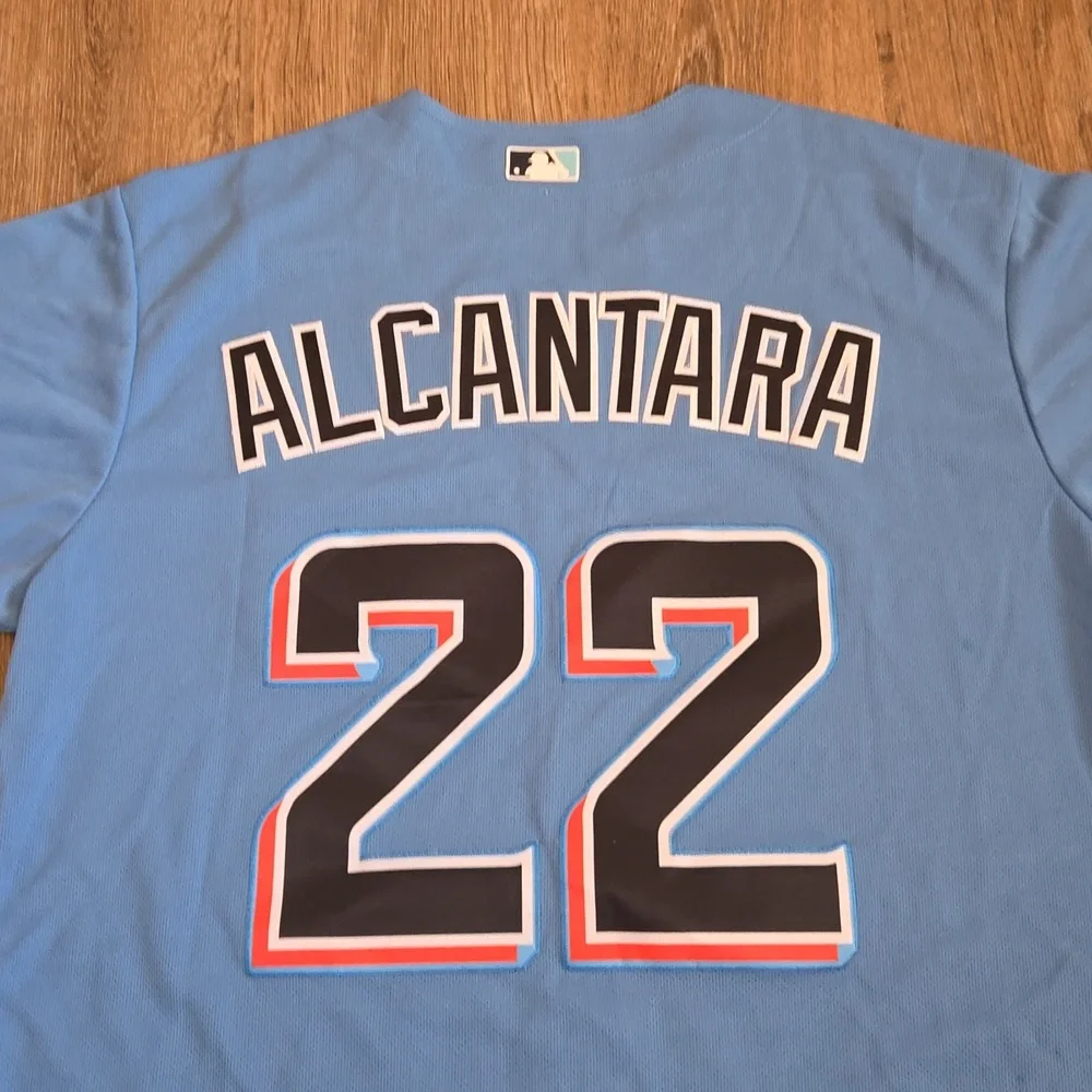 Sandy Alcantara Miami Marlins Mens L Large Stitched New - Picture 13 of 13